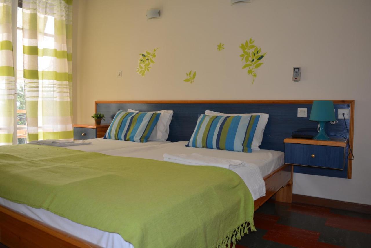 Dimitra Hotel Kamena Vourla Zimmer foto